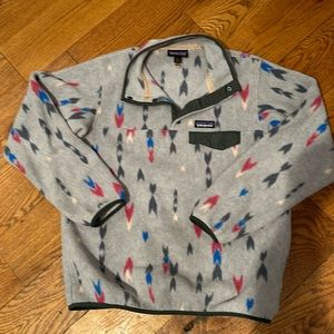 Patagonia women’s sz M EUC hardly worn! Snap front fleece pullover grey